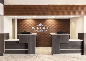 Wingate by Wyndham Savannah I-95 North hotel thumbnail 2