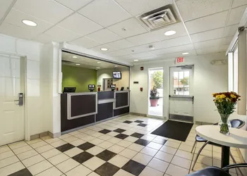 Studio 6 East Brunswick, NJ - NYC Area hotel thumbnail 2