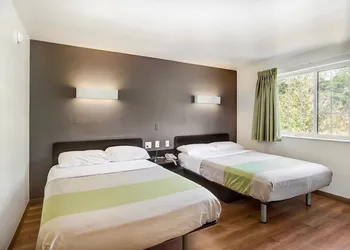 Studio 6 East Brunswick, NJ - NYC Area hotel thumbnail 6