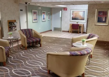 Plano Inn & Suites hotel thumbnail 6