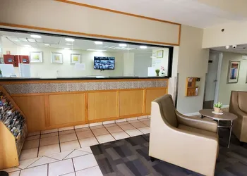 Plano Inn & Suites hotel thumbnail 7