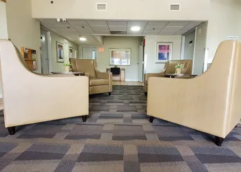 Plano Inn & Suites hotel thumbnail 8