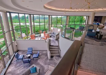 Hilton Chicago/Oak Brook Hills Resort & Conference Center hotel thumbnail 2