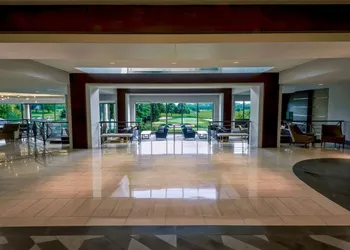 Hilton Chicago/Oak Brook Hills Resort & Conference Center hotel thumbnail 3