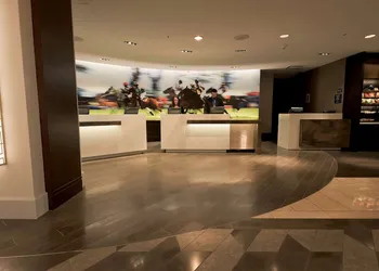 Hilton Chicago/Oak Brook Hills Resort & Conference Center hotel thumbnail 4
