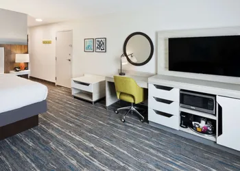 Hampton Inn & Suites Phenix City- Columbus Area hotel thumbnail 5