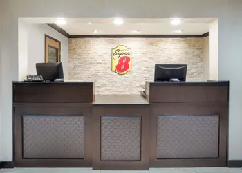Super 8 by Wyndham Billings hotel thumbnail 5