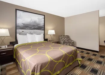 Super 8 by Wyndham Billings hotel thumbnail 6