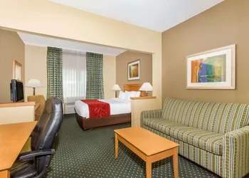 Baymont by Wyndham Billings hotel thumbnail 7