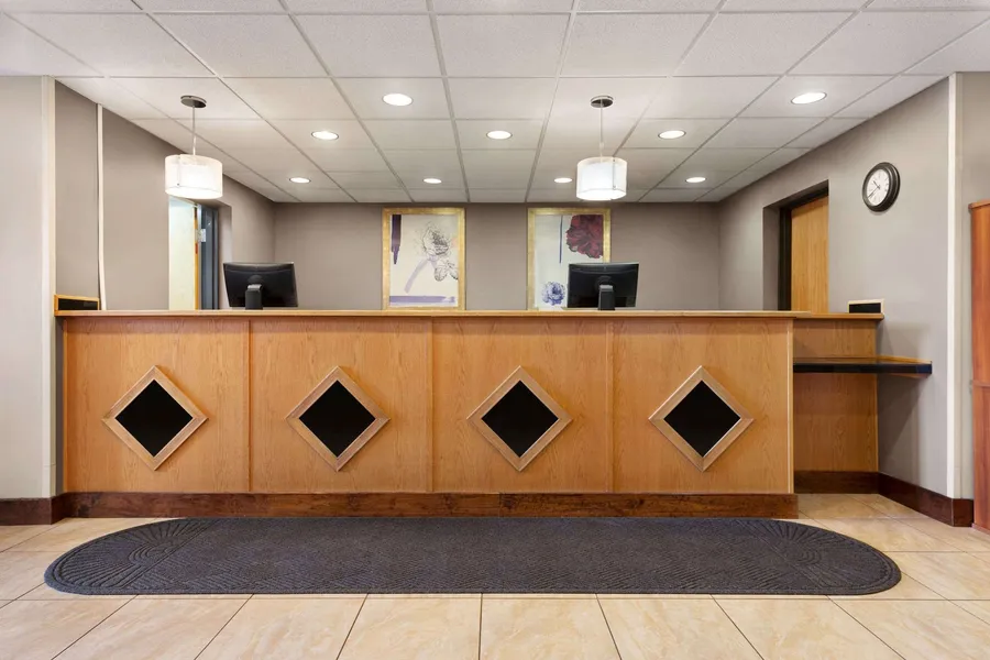 Howard Johnson by Wyndham Billings hotel detail image 2