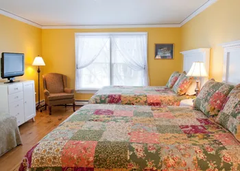 The Quechee Inn at Marshland Farm hotel thumbnail 2