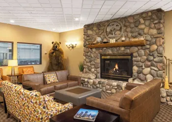 Hampton Inn Kalispell hotel thumbnail 2