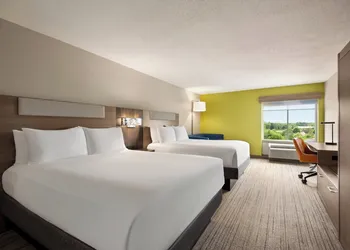 Holiday Inn Express Hotel & Suites Fredericksburg by IHG hotel thumbnail 4