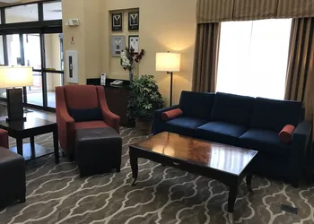 Comfort Suites Fredericksburg North hotel thumbnail 3
