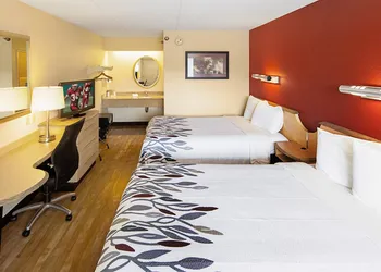 Red Roof Inn Toledo - University hotel thumbnail 7