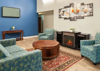 Baymont Inn & Suites by Wyndham Swanton/Toledo Airport hotel thumbnail 4