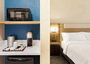 Holiday Inn Express Toledo North by IHG hotel thumbnail 6