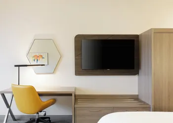 Holiday Inn Express Toledo North by IHG hotel thumbnail 8