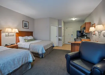 Candlewood Suites Perrysburg by IHG hotel thumbnail 3