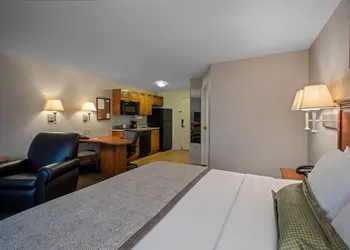 Candlewood Suites Perrysburg by IHG hotel thumbnail 7