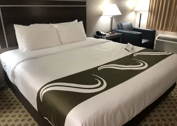Quality Inn Madisonville hotel thumbnail 7