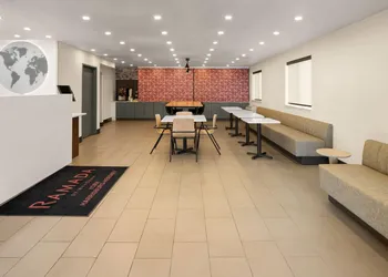 Ramada by Wyndham York Harrisburg Hershey hotel thumbnail 4