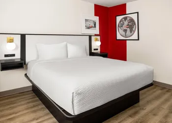 Ramada by Wyndham York Harrisburg Hershey hotel thumbnail 6