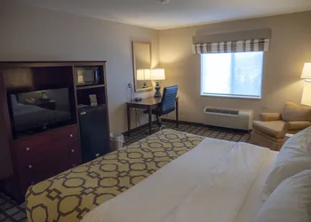 Baymont by Wyndham Fulton hotel thumbnail 5