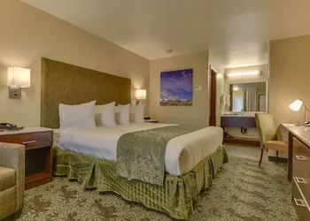 Vagabond Inn Bishop hotel thumbnail 2