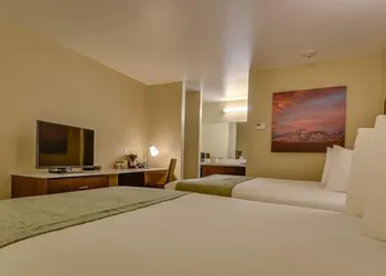 Vagabond Inn Bishop hotel thumbnail 5