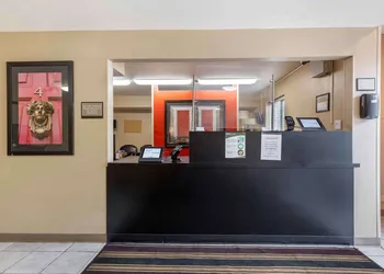Suburban Studios Copley Akron West hotel thumbnail 4