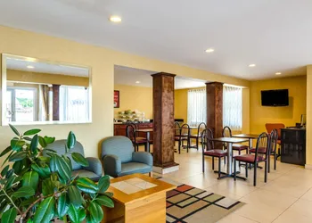 FairBridge Inn Express hotel thumbnail 2