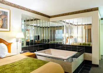 FairBridge Inn Express hotel thumbnail 6