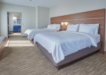 Holiday Inn Express & Suites Akron Regional Airport Area by IHG hotel thumbnail 6