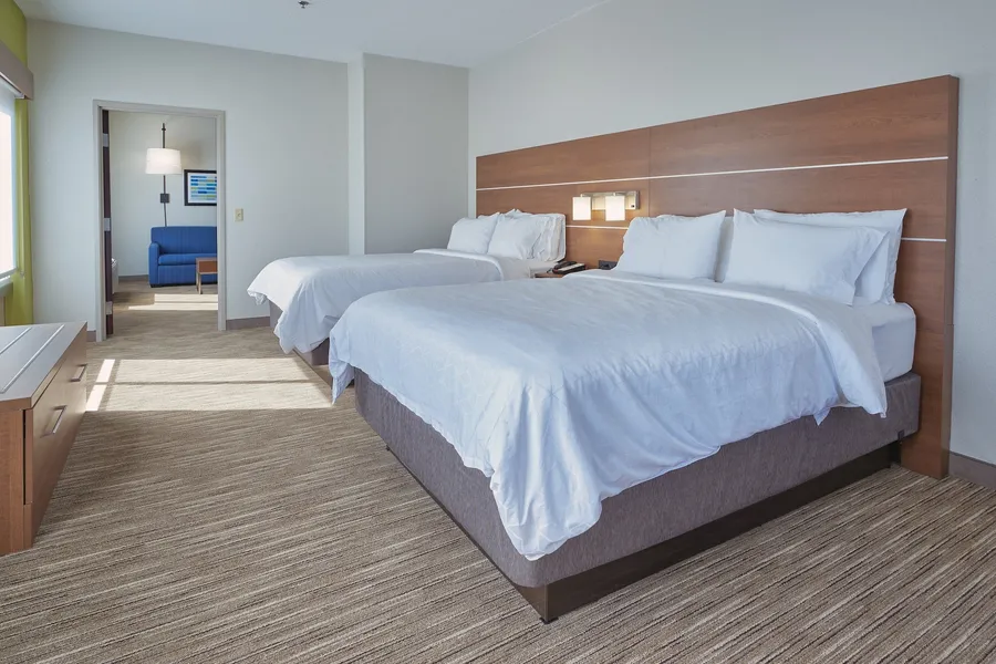 Holiday Inn Express & Suites Akron Regional Airport Area by IHG hotel detail image 6