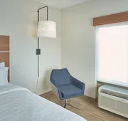 Holiday Inn Express & Suites Akron Regional Airport Area by IHG hotel detail image 7