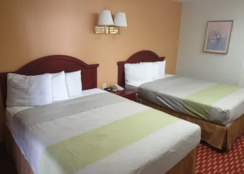 Split Mountain Motel hotel thumbnail 7