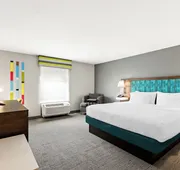 Hampton Inn & Suites Canton hotel detail image 3