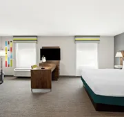 Hampton Inn & Suites Canton hotel detail image 4