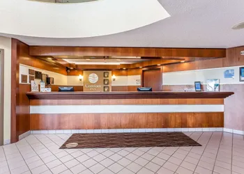 Comfort Inn Hall of Fame hotel thumbnail 5