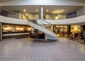 Comfort Inn Hall of Fame hotel thumbnail 8