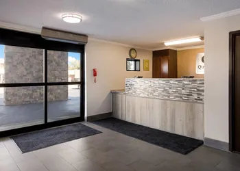 Quality Inn Hall of Fame hotel thumbnail 5