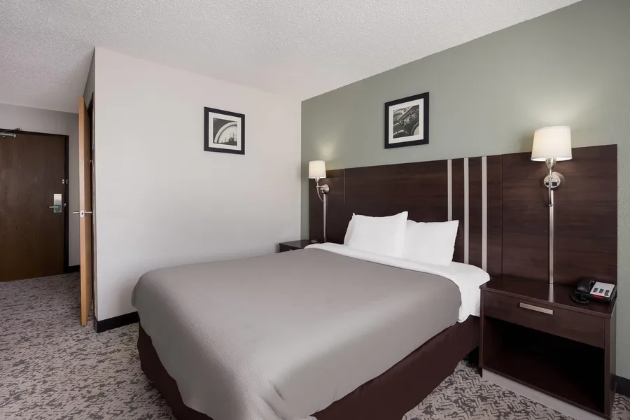 Quality Inn Hall of Fame hotel detail image 6