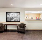 Super 8 by Wyndham Medina hotel detail image 3
