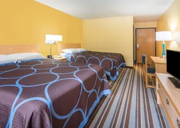 Super 8 by Wyndham Medina hotel thumbnail 4