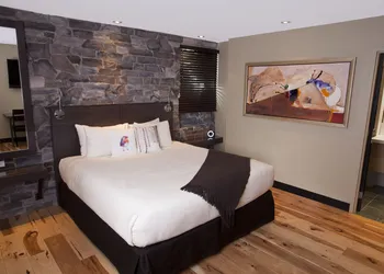 Hotel Du Vieux Quebec hotel thumbnail 6