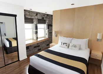 Hotel Du Vieux Quebec hotel thumbnail 8