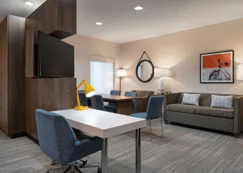Hampton Inn Loveland hotel thumbnail 6