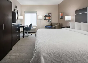 Hampton Inn Loveland hotel thumbnail 7