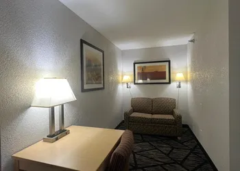 Quality Inn & Suites Loveland hotel thumbnail 7